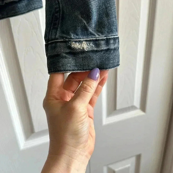Gap 1969 Distressed Denim Jean Jacket size XS - Picture 4 of 6